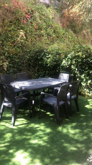 Casa De Claudia Comillas- Jardin Privado - A 10 Metros Del Capricho De Gaudi Dış mekan fotoğraf