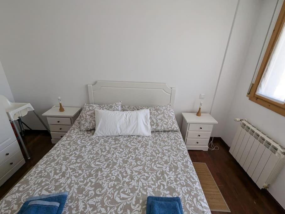 Casa De Claudia Comillas- Jardin Privado - A 10 Metros Del Capricho De Gaudi Dış mekan fotoğraf